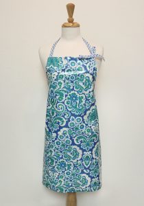Kitchen-apron-Audrey-blue paisley
